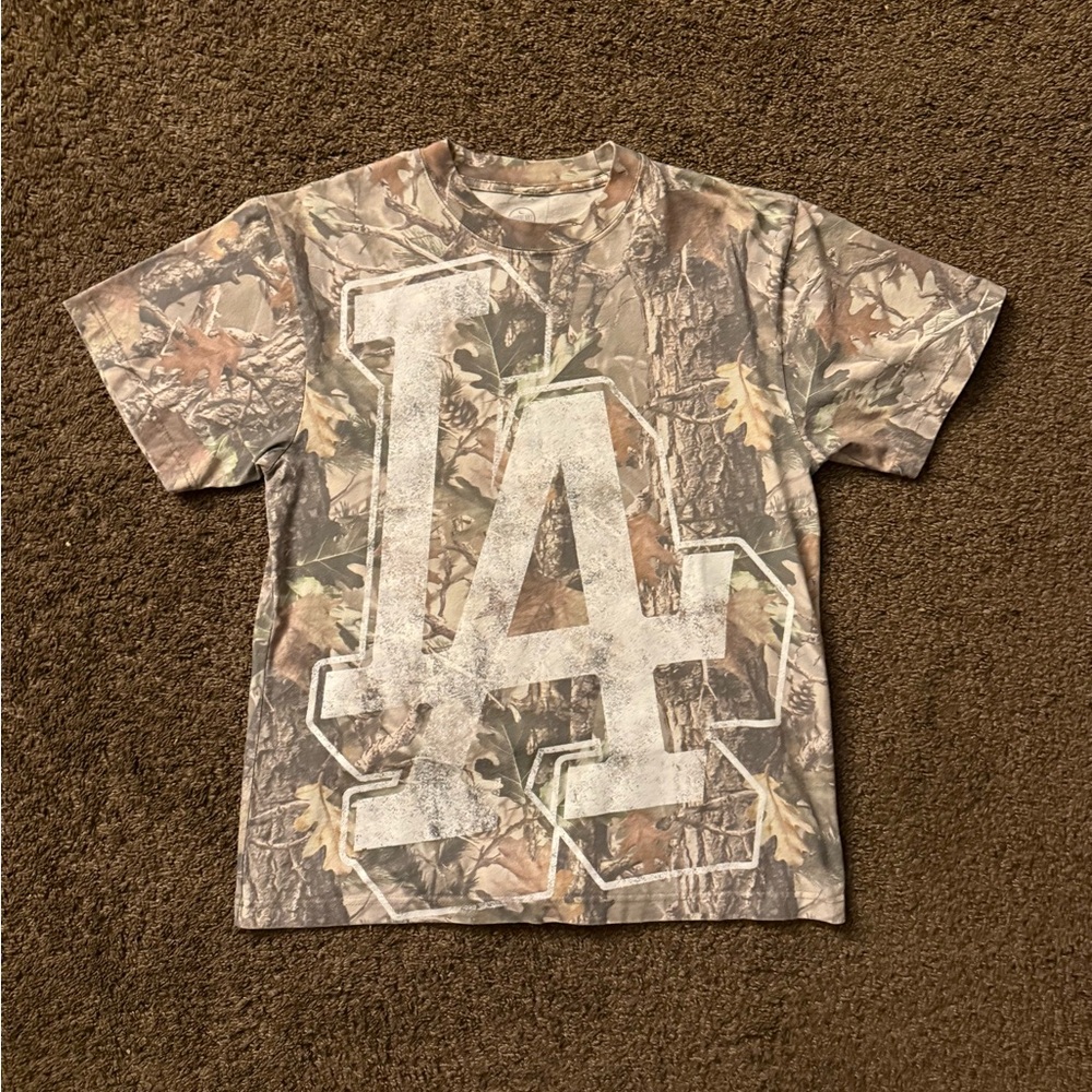 Men's Short Sleeve Camo Graphic Tee with LA Logo - Brown & Green